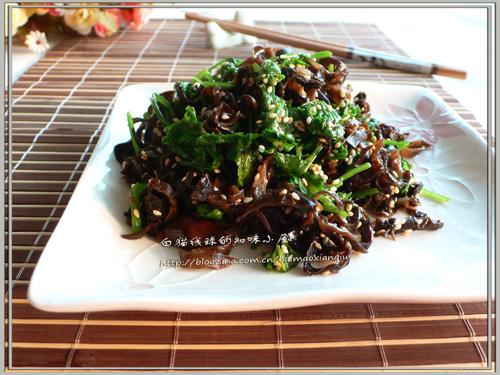 芹菜叶拌木耳的做法(瘦身菜)